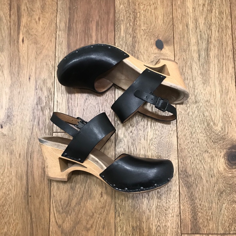 Dansko size 39 Taci Slingback clog sandal as is